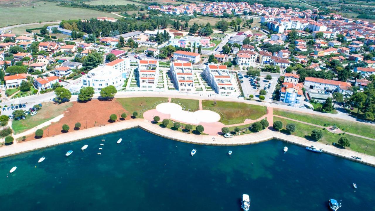 The Garden Palace Umag By Locap Group Exterior photo