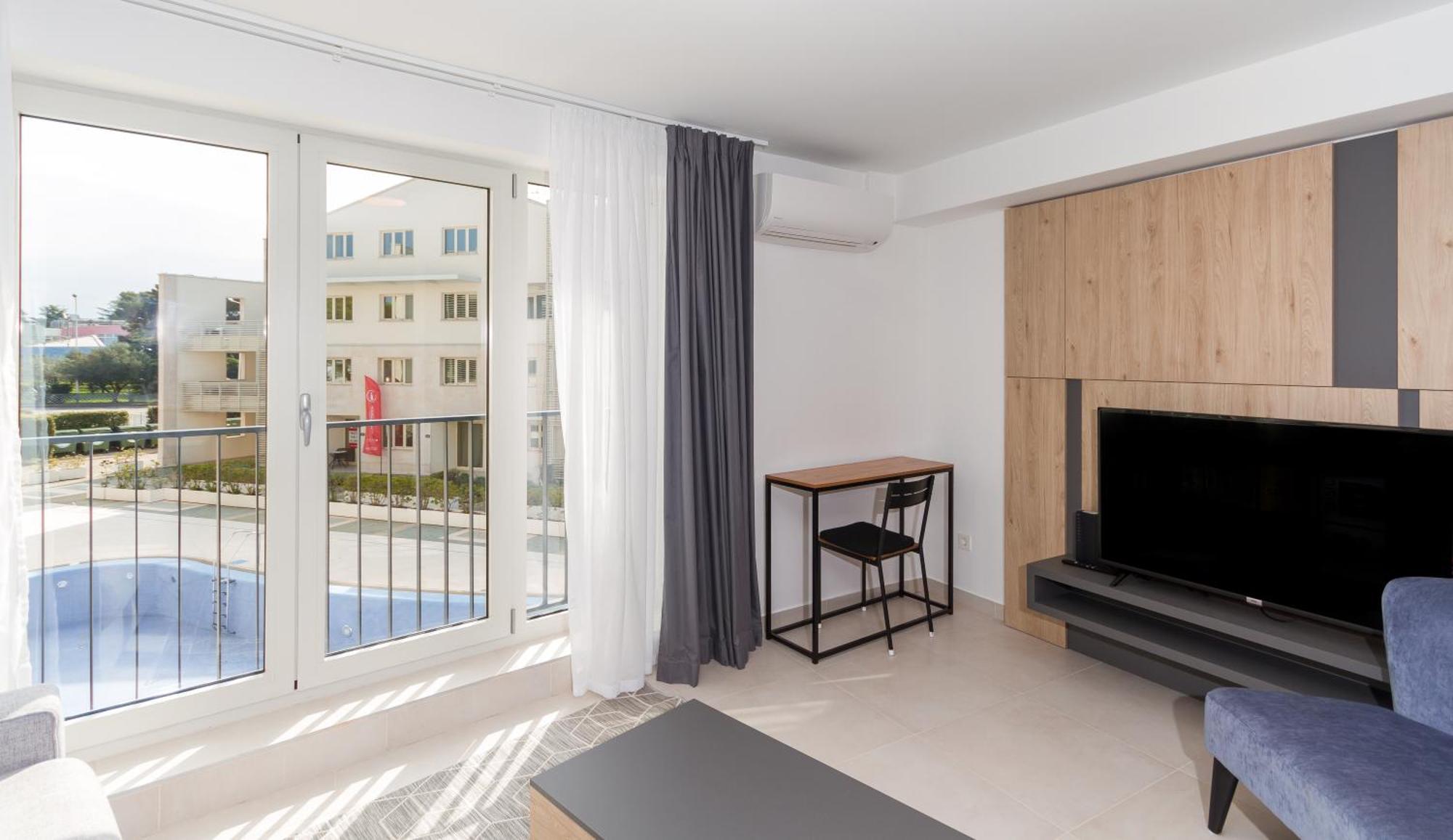 The Garden Palace Umag By Locap Group Exterior photo