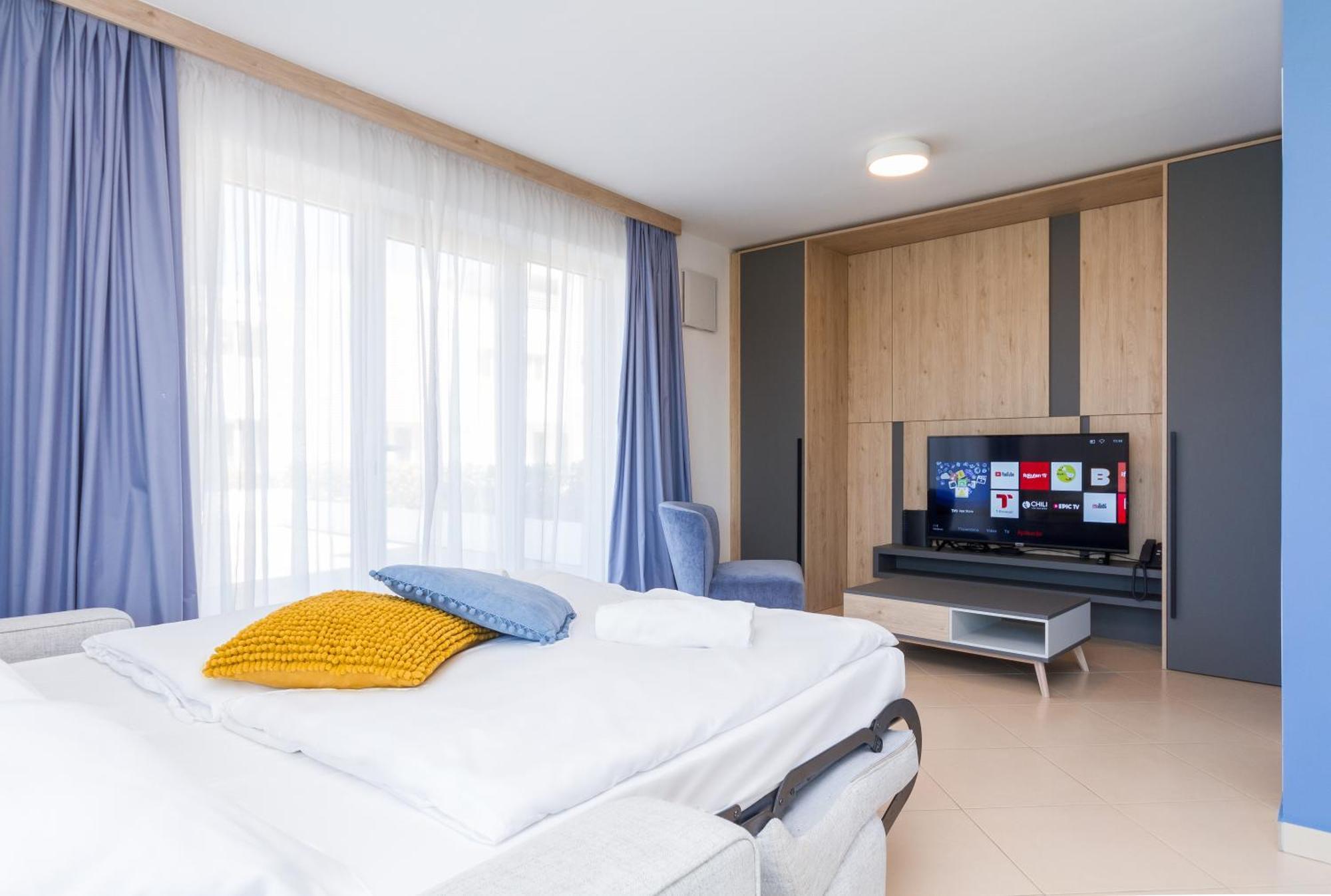 The Garden Palace Umag By Locap Group Exterior photo