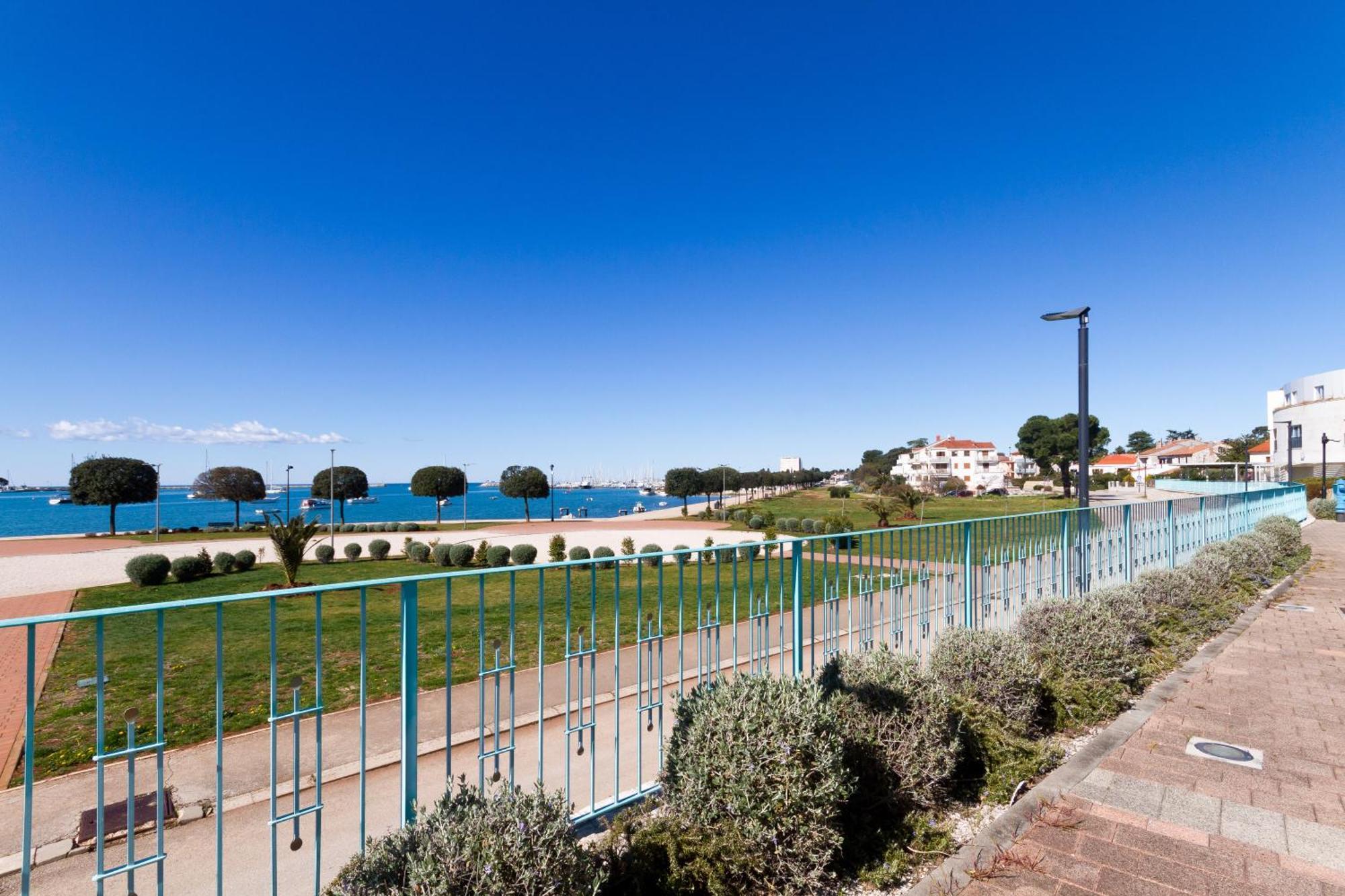 The Garden Palace Umag By Locap Group Exterior photo